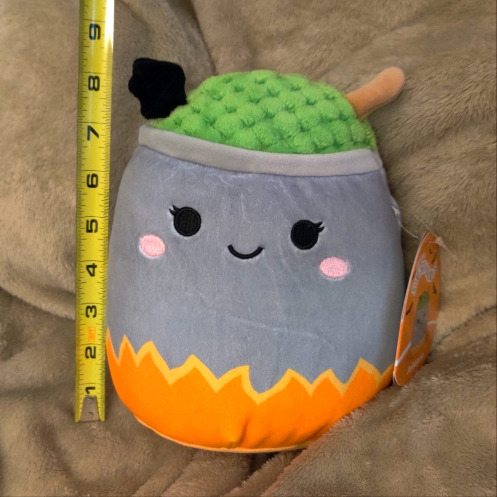 Squishmallows Halloween Johanna the spooky cauldron BNWT